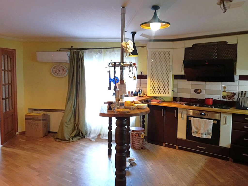 продажа трехкомнатной квартиры номер A-173287 в Приморском районе, фото номер 27